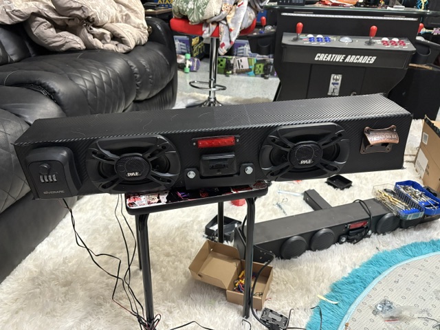 Carbon Pro Tailgate Tunes model view 2